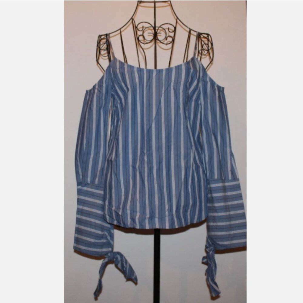 Cold Shoulder Top XXS Bell Cuffs Cotton Blue White Shirt Striped Blouse BCBG